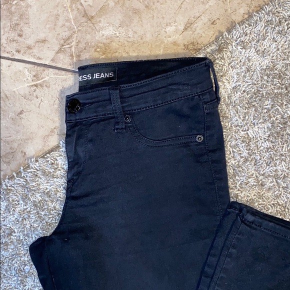 Express Low Rise Jeans - Picture 2 of 4